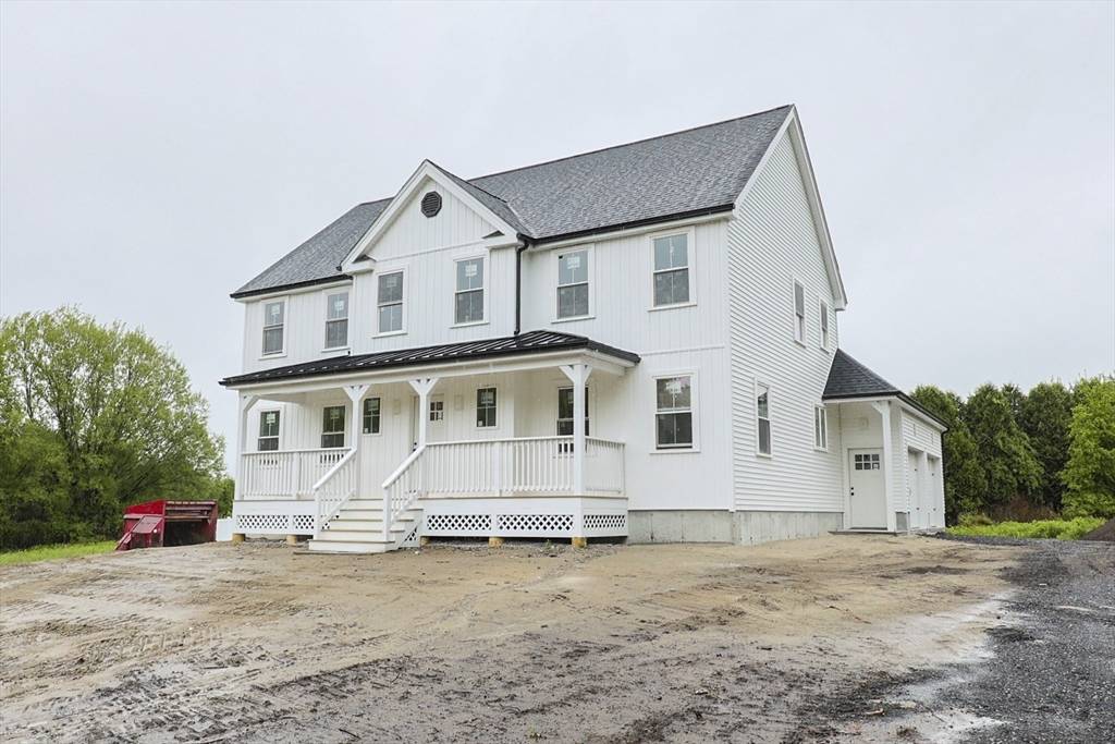 Douglas, MA 01516,38 Hemlock Street