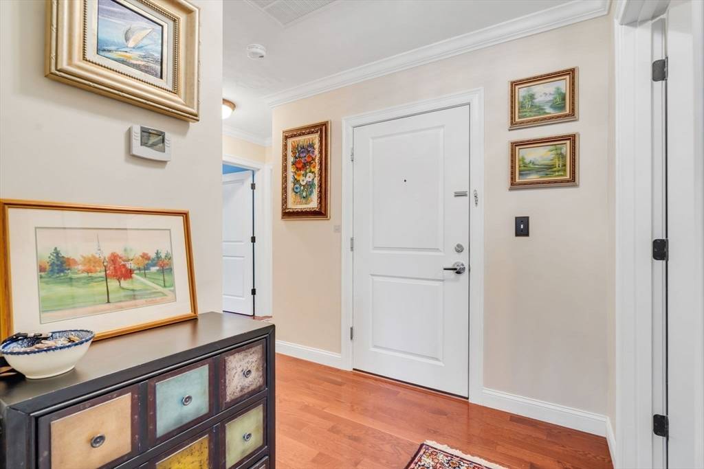 Franklin, MA 02038,72 E Central St #301