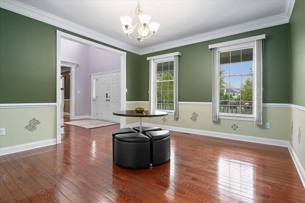 Walpole, MA 02081,129 Endean Dr