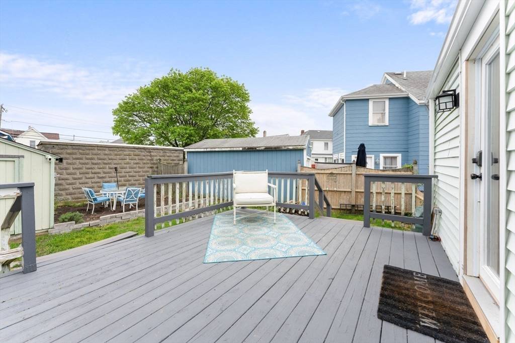 Winthrop, MA 02152,24 Elliot St