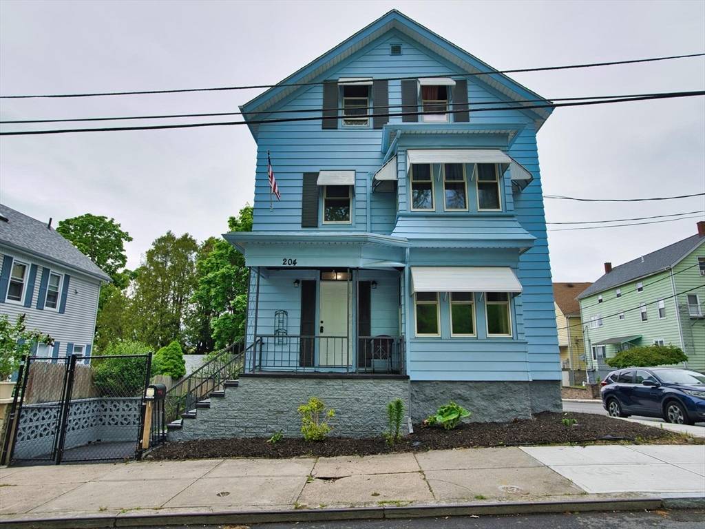 Fall River, MA 02720,204 Hood St