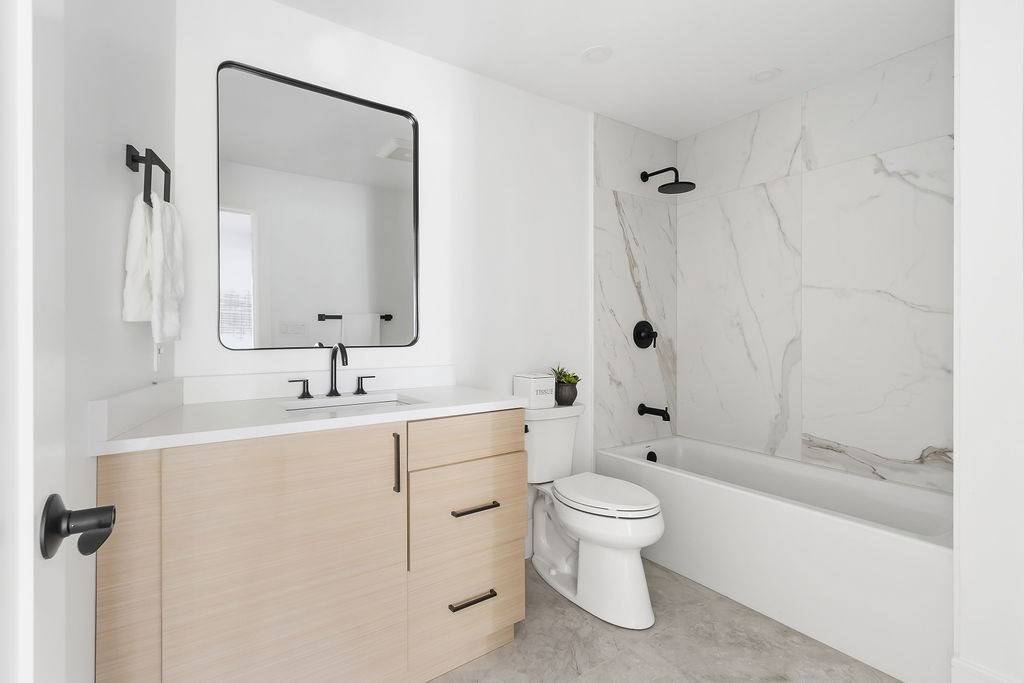 230 Washington St #3 Boston, MA 02135