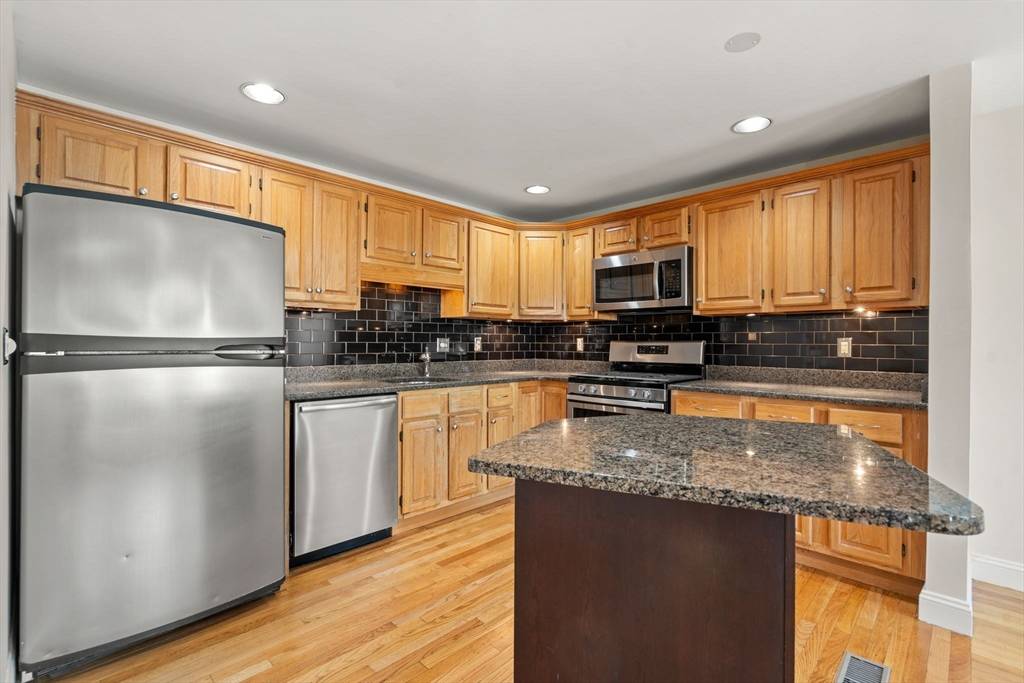 28 Hillside Road #28 Watertown, MA 02472