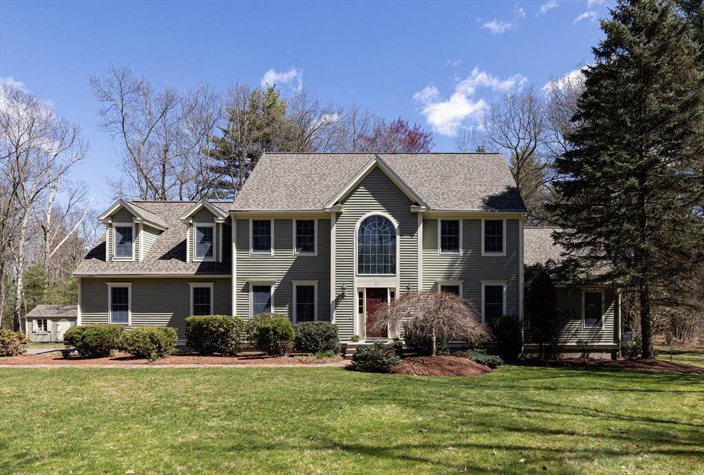 Berlin, MA 01503,11 Maynard Rd