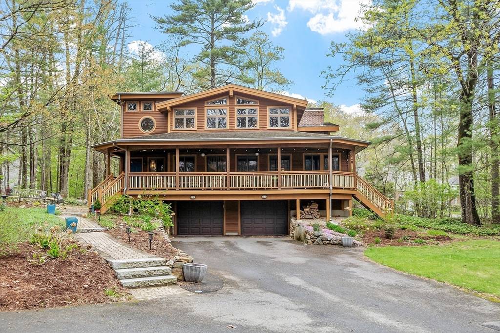 Acton, MA 01720,2 Heron View Rd