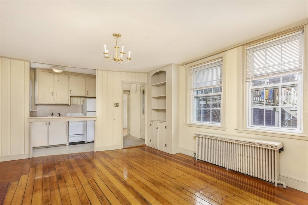 Marblehead, MA 01945,137 Washington #1R