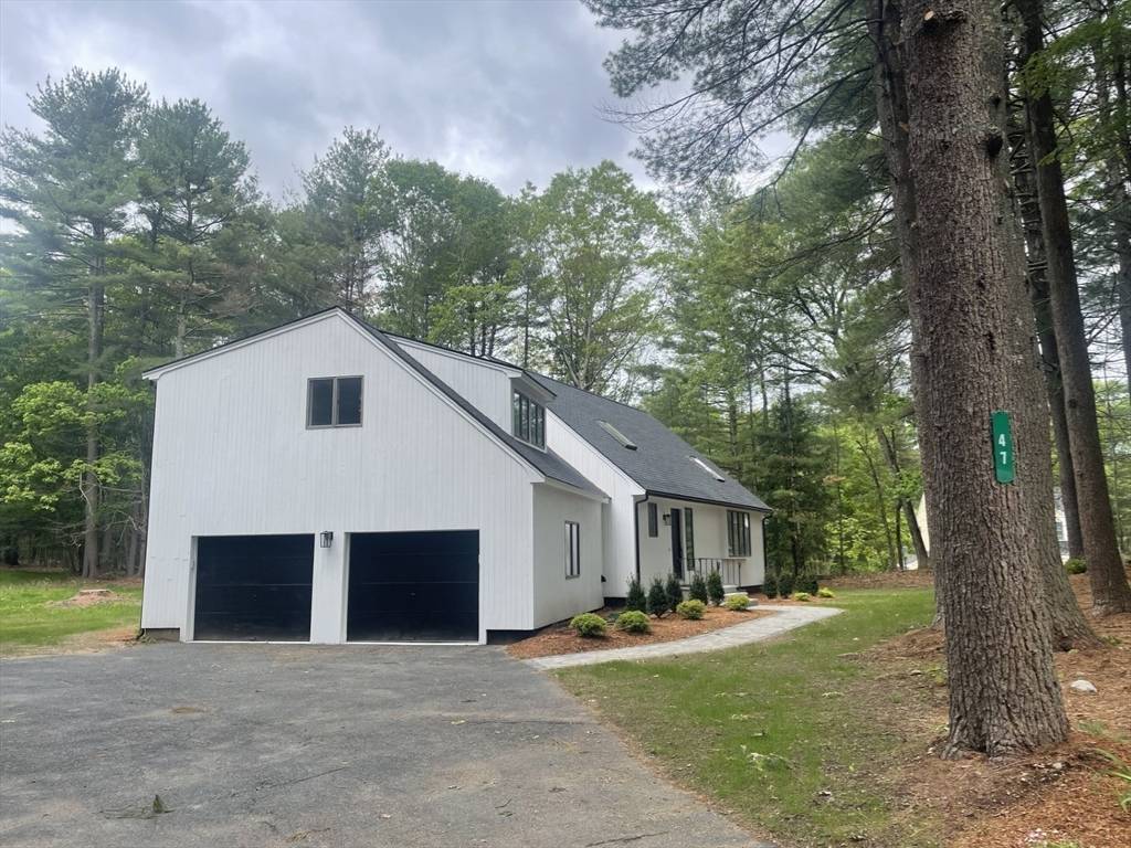Marlborough, MA 01752,47 Woodcock Ln