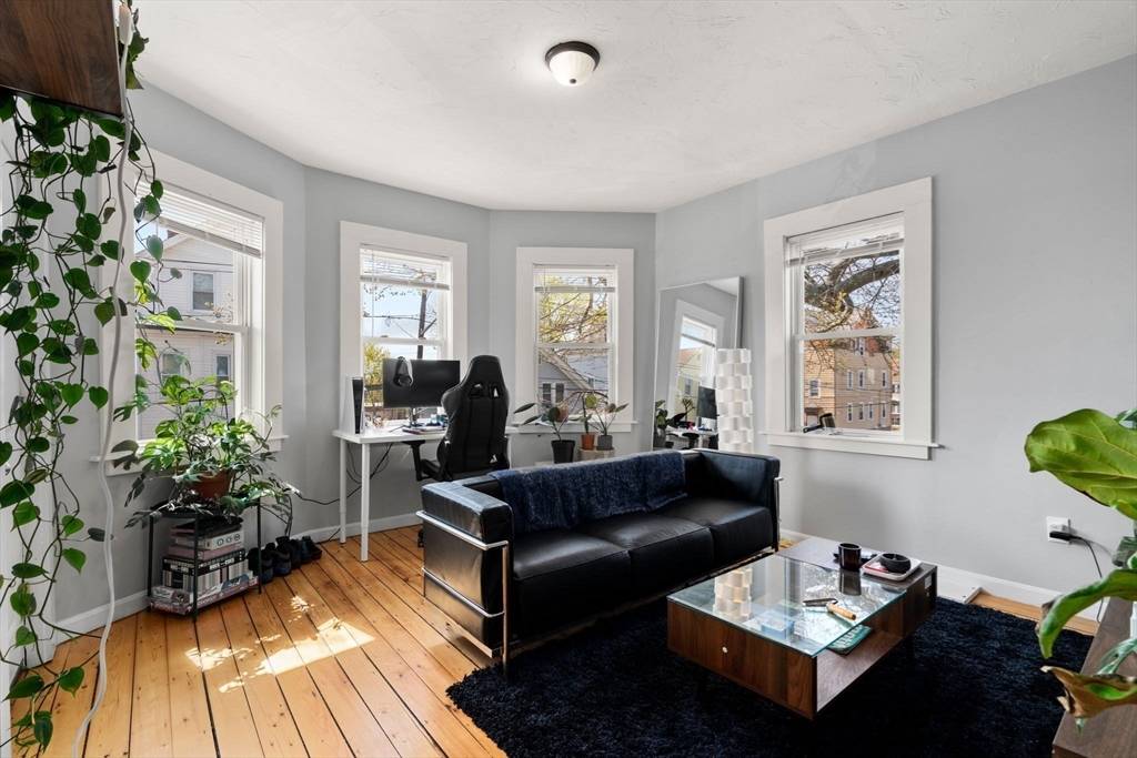 Providence, RI 02908,170 Allston St #2