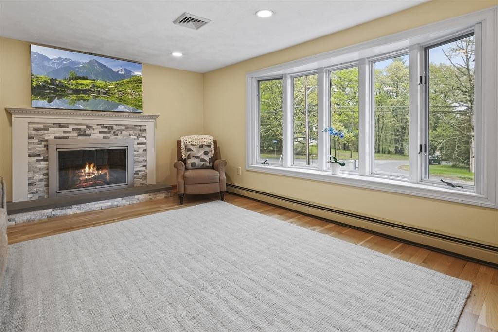 Tewksbury, MA 01876,41 Lancaster Dr