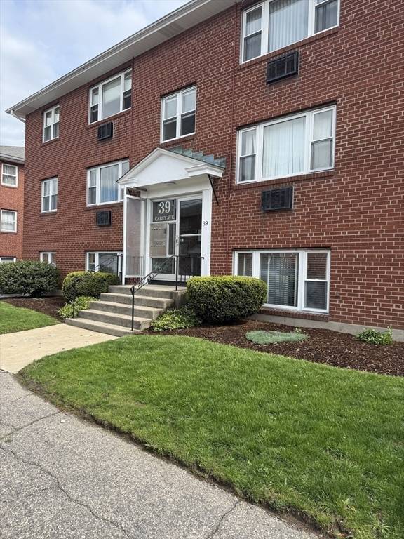 Watertown, MA 02472,39 Carey Ave #6