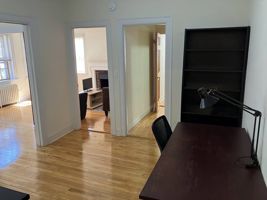21 Chauncy #23 Cambridge, MA 02138