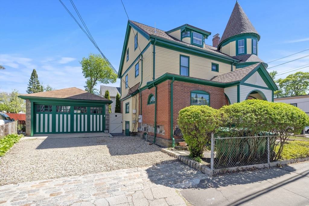 Medford, MA 02155,124 Boston Avenue