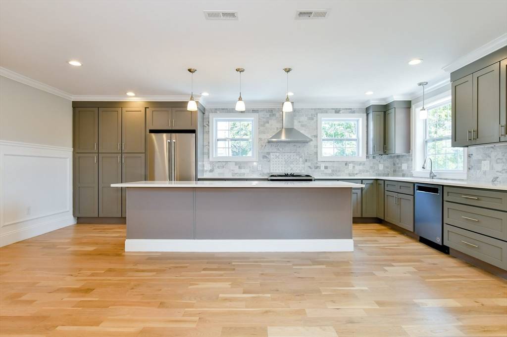 Chelsea, MA 02150,235 Webster Ave #2