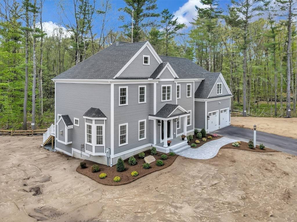 Easton, MA 02356,23 Owl Ridge Road