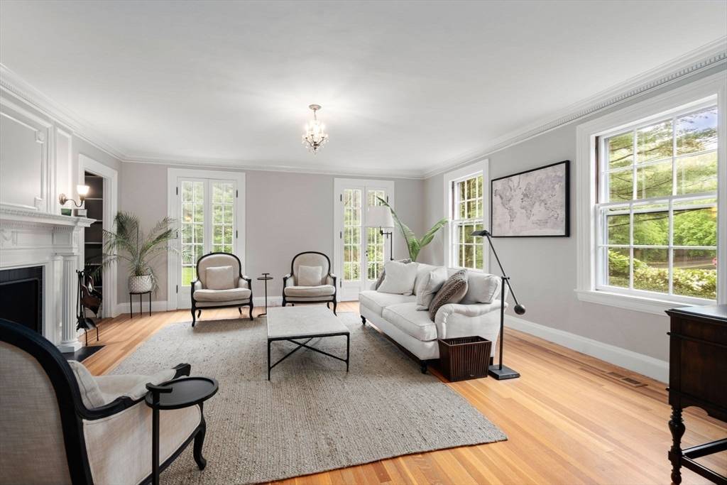 Weston, MA 02493,3 Conant Road