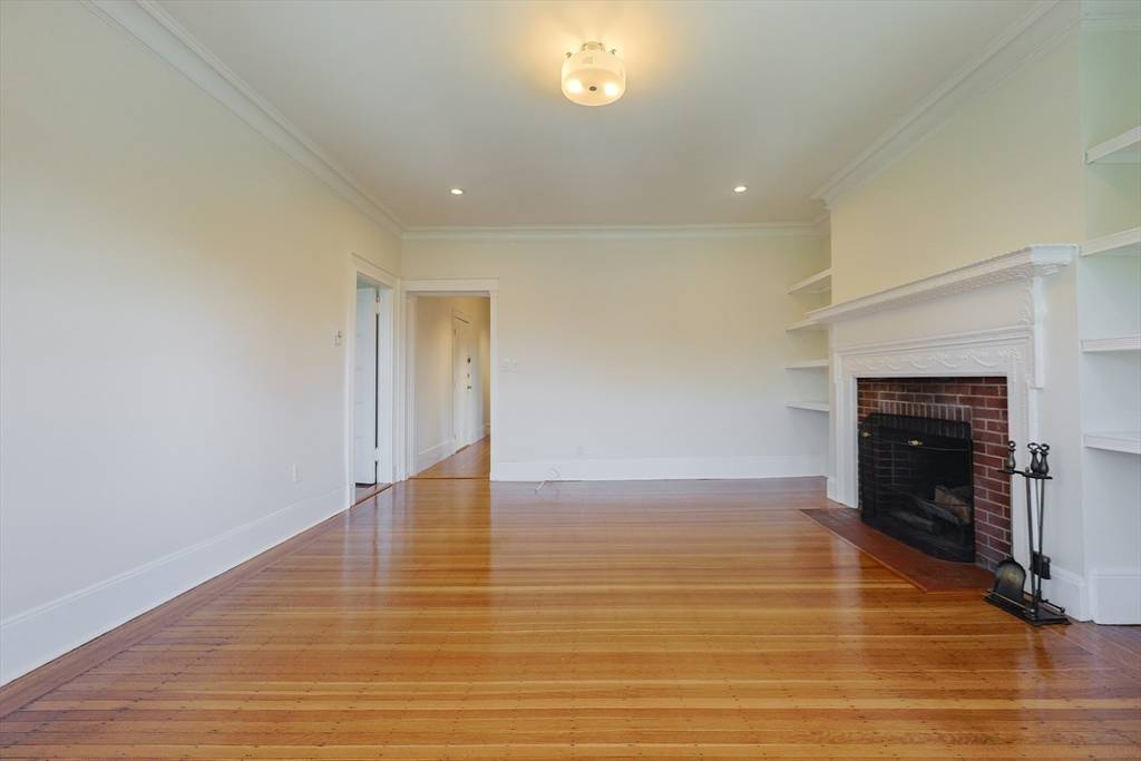 Boston, MA 02215,857 Beacon Street #51