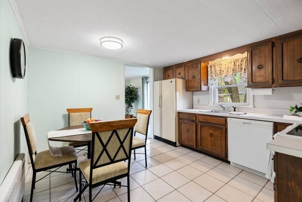 Peabody, MA 01960,6 Rose Circle