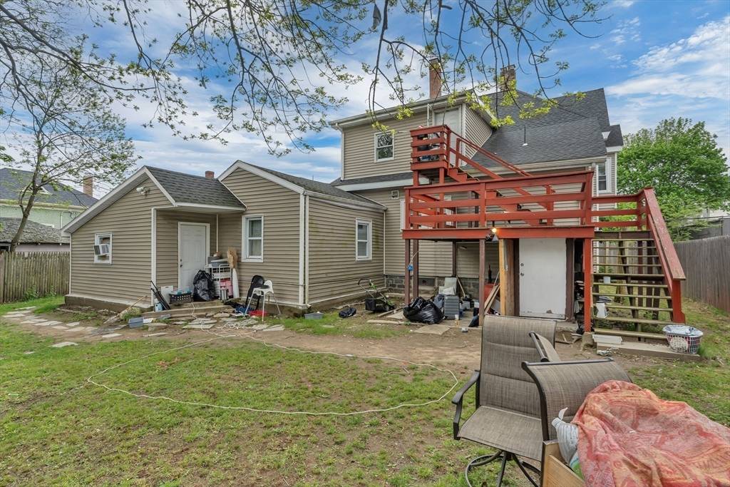 14 Manomet St Brockton, MA 02301