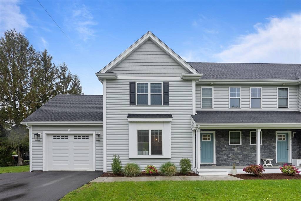 Foxboro, MA 02035,413 South St. #413