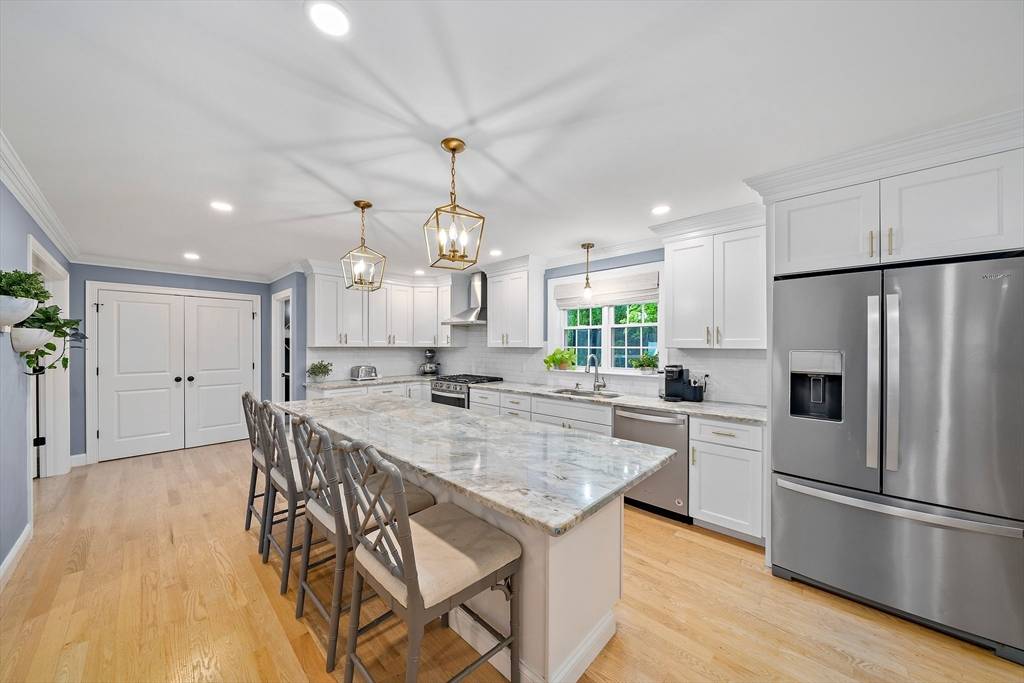 Rockland, MA 02370,171 Vernon St