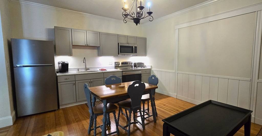 Plainville, MA 02762,393 South St #2