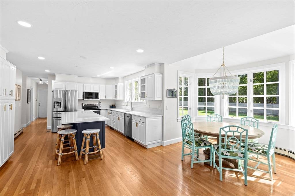 4 Cutter Hill Rd Hingham, MA 02043