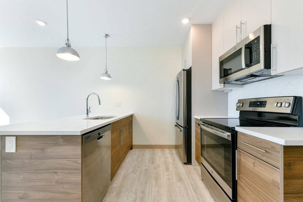 Boston, MA 02127,400 Dorchester St #605