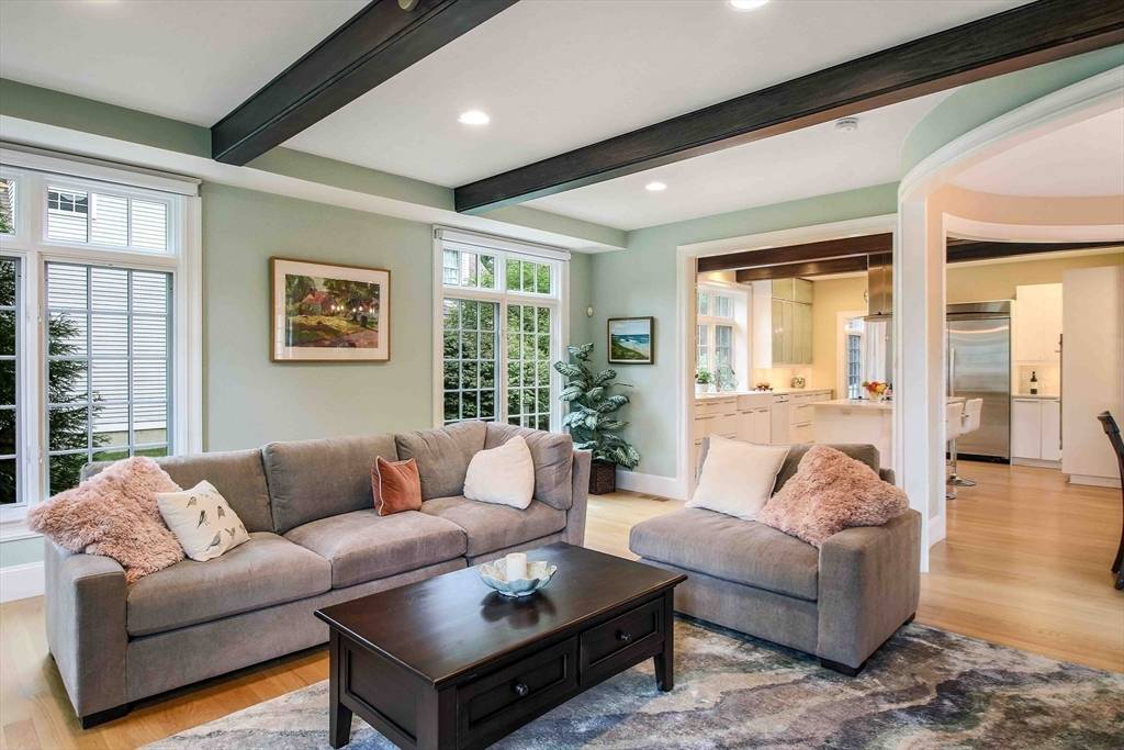 32 Twitchell St Wellesley, MA 02482