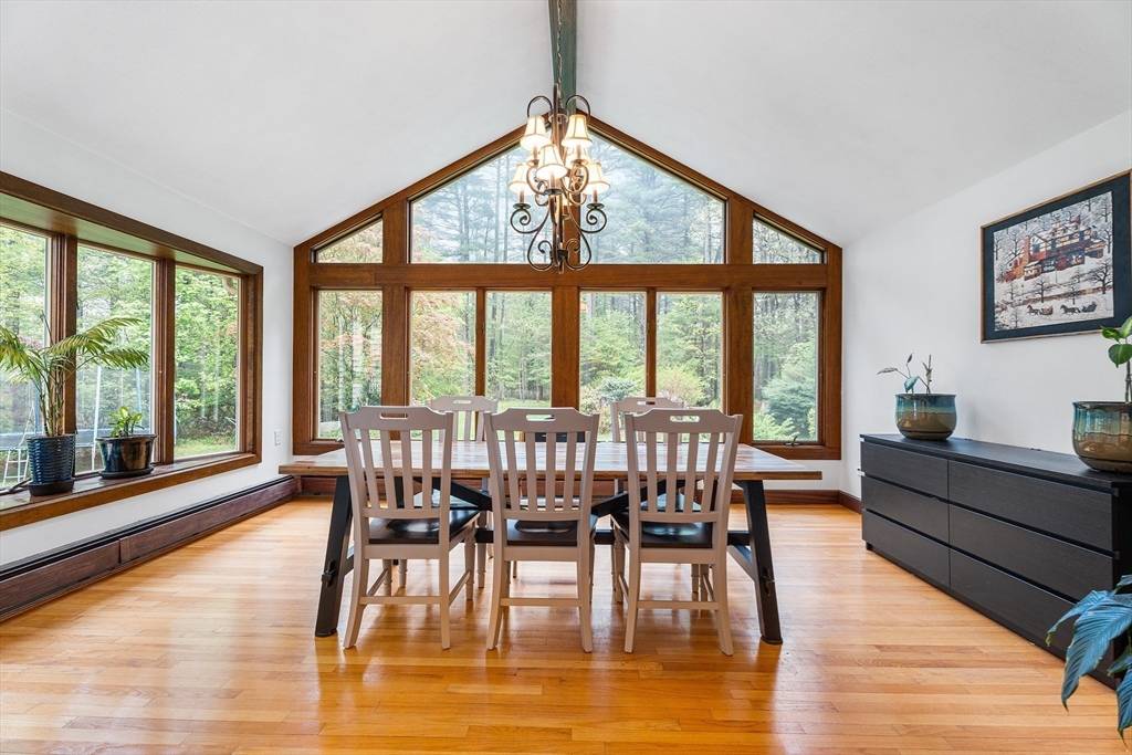 Sharon, MA 02067,41 Walpole St