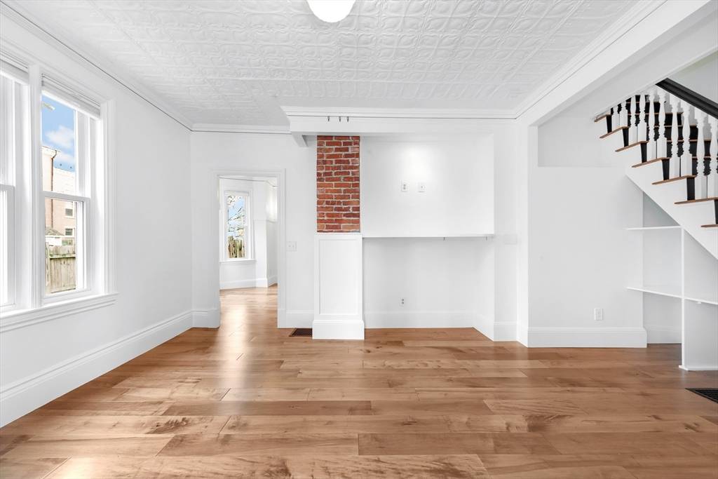 2 Prince Pl #2 Newburyport, MA 01950