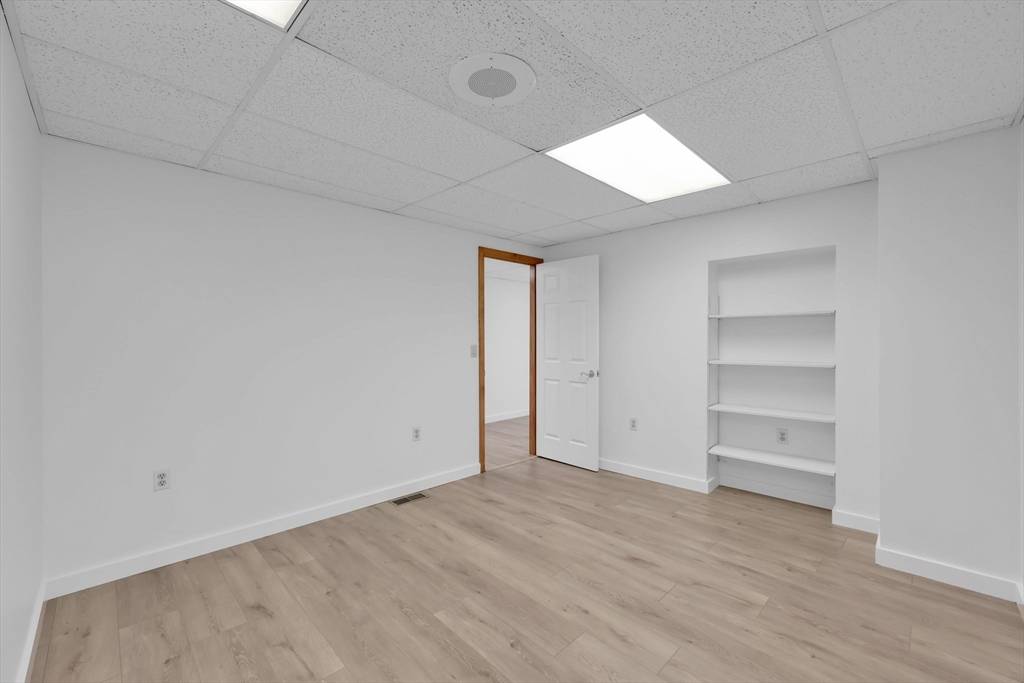 567-569 Springfield St Agawam, MA 01030