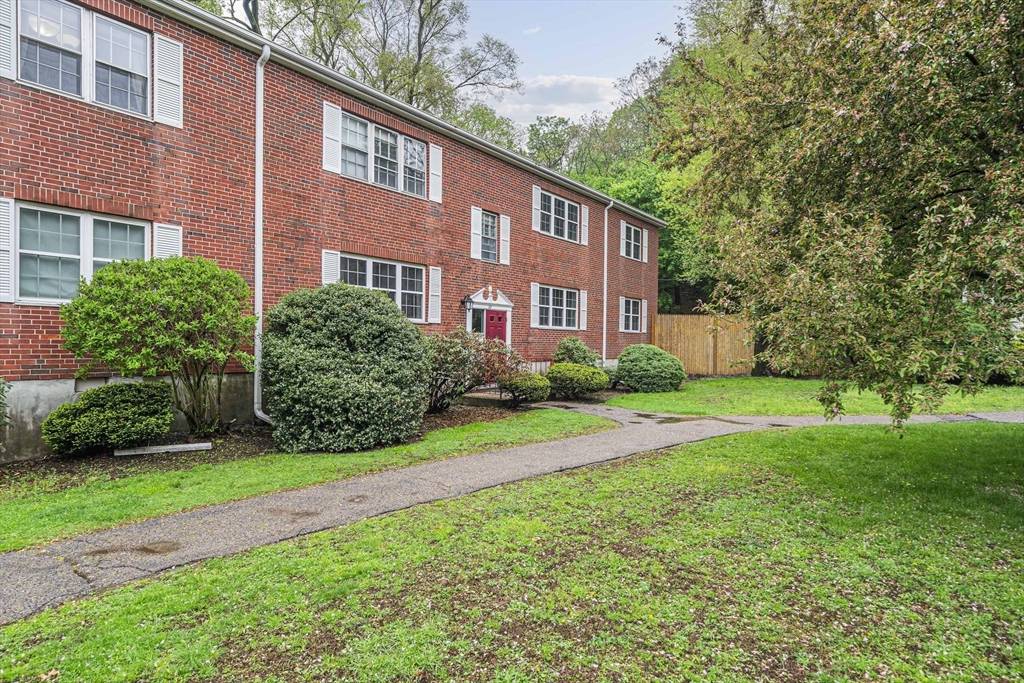 Boston, MA 02135,47 Lake Shore Ct #2