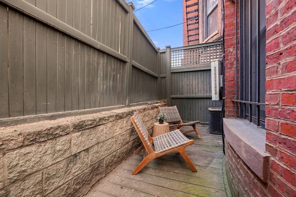 195 Beacon Street #2 Boston, MA 02116