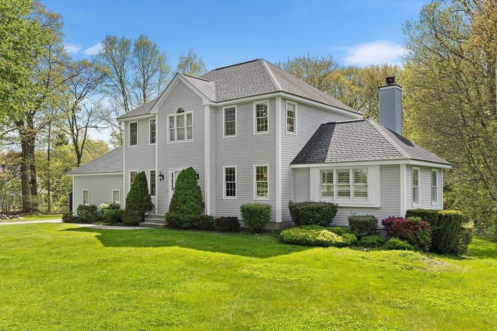 Sutton, MA 01590,3 Wildflower Dr