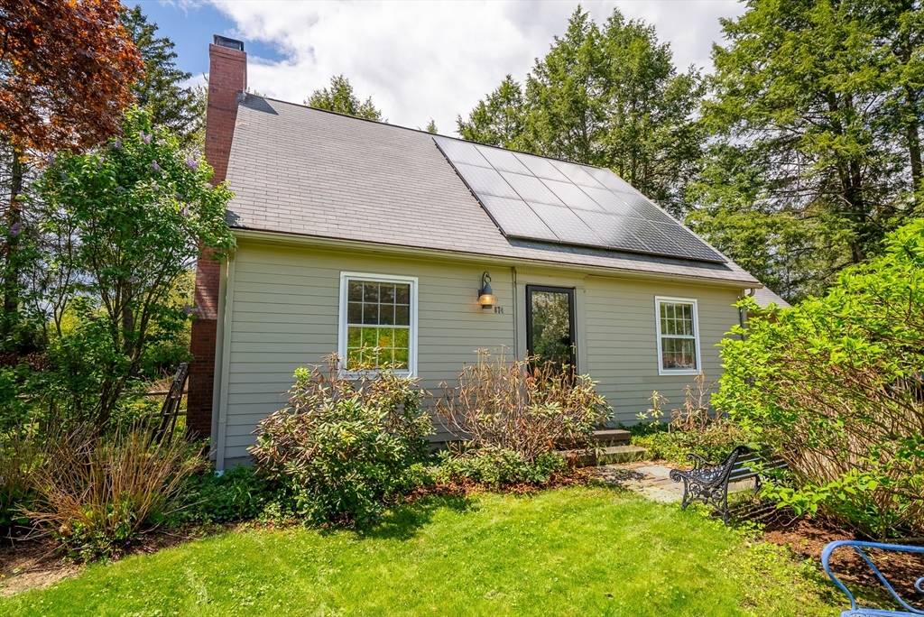 Amherst, MA 01002,874 E Pleasant St