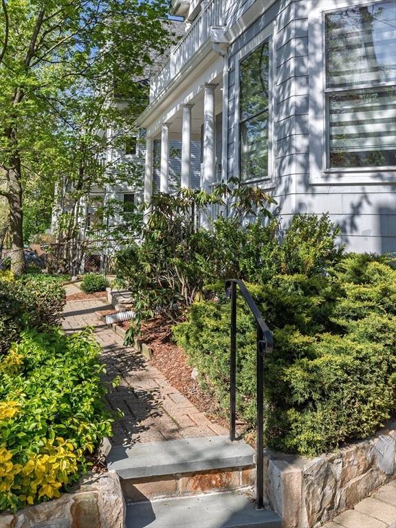 Belmont, MA 02478,13-15 Oxford Avenue