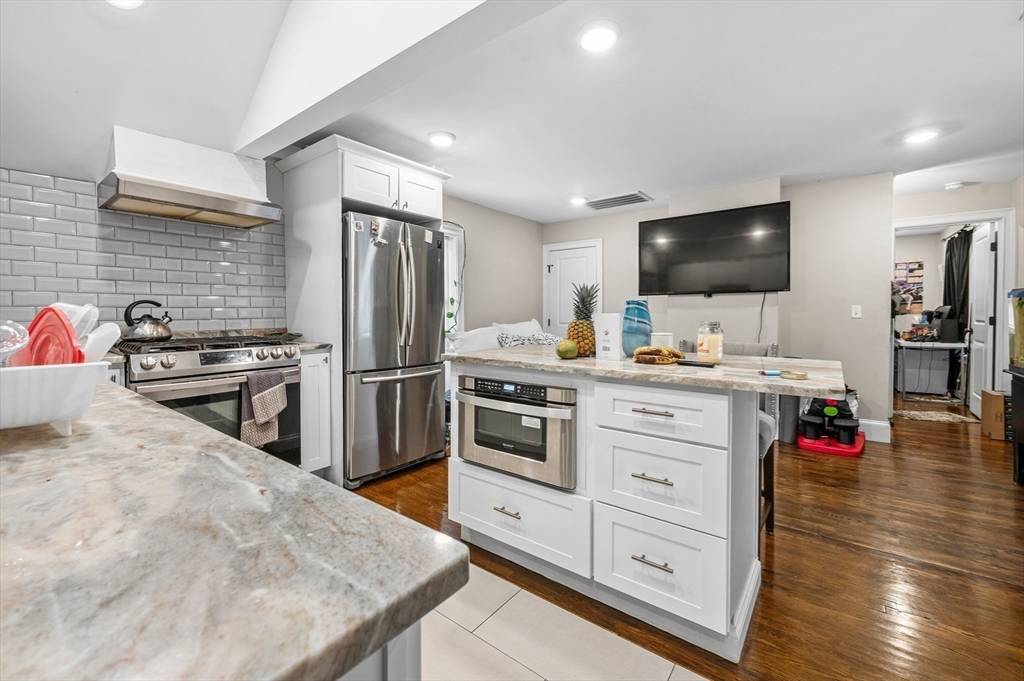 498L Hyde Park Ave Boston, MA 02131