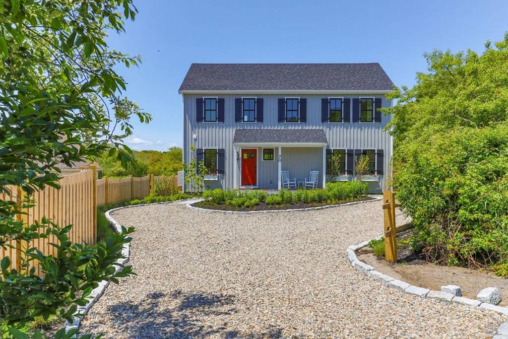 Provincetown, MA 02657,70 West Vine Street