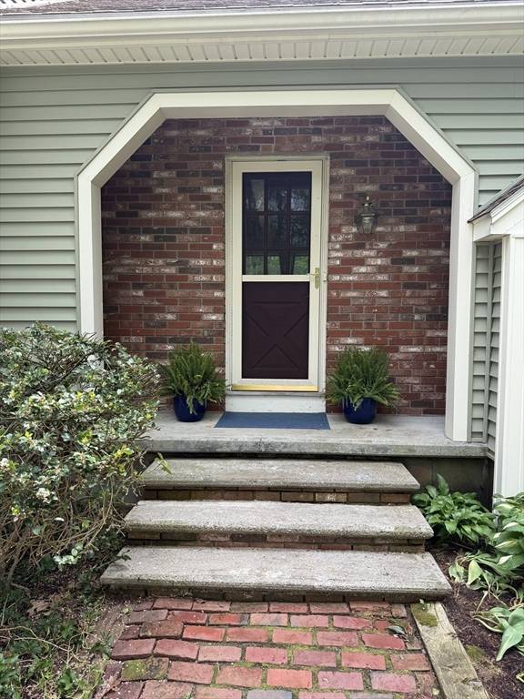 Paxton, MA 01612,15 Shanandoah Drive
