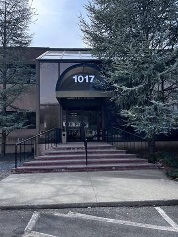 Canton, MA 02021,1017 Turnpike St #16