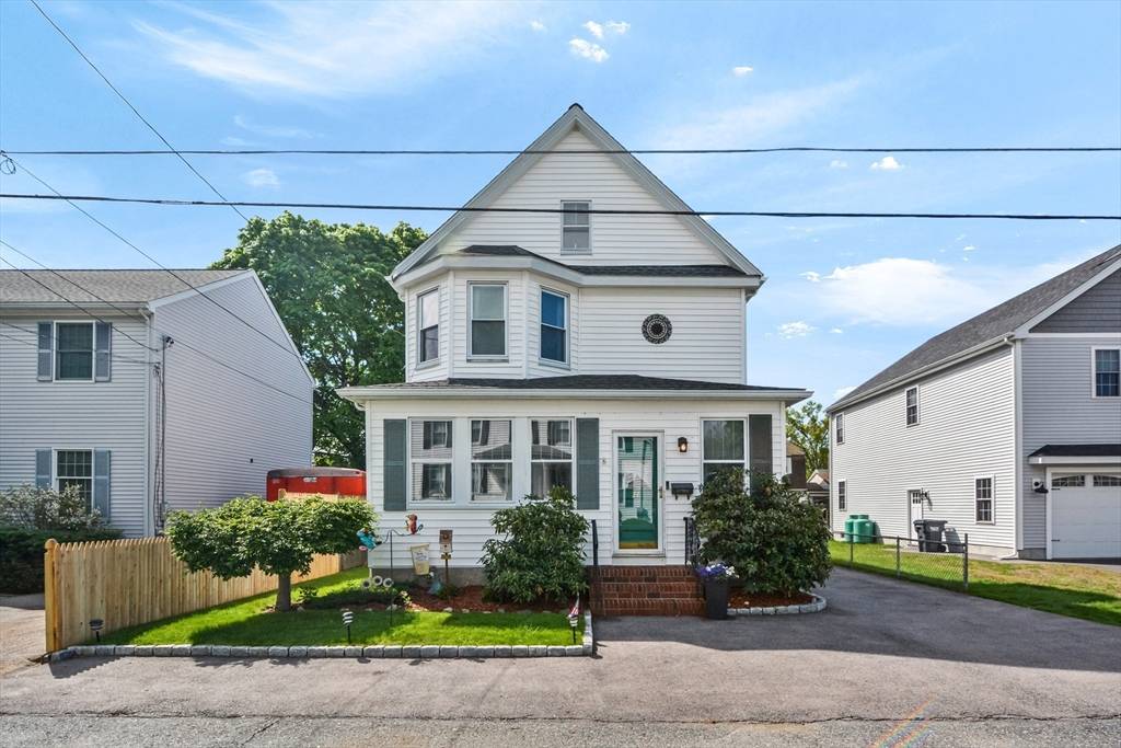 Milford, MA 01757,27 Ravenna St