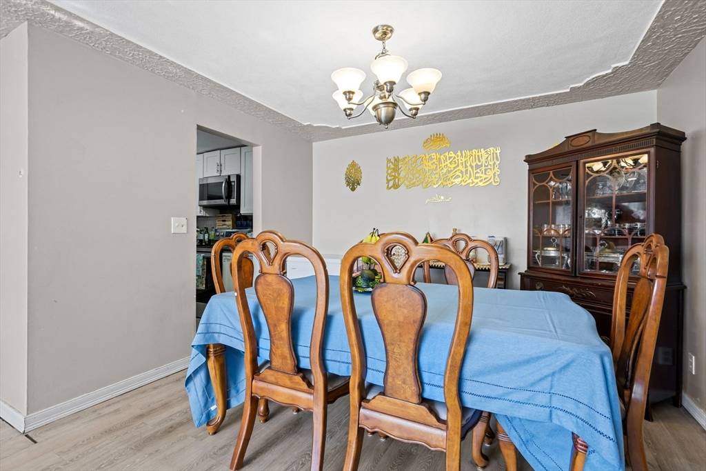 Weymouth, MA 02188,8 Tara Dr #7