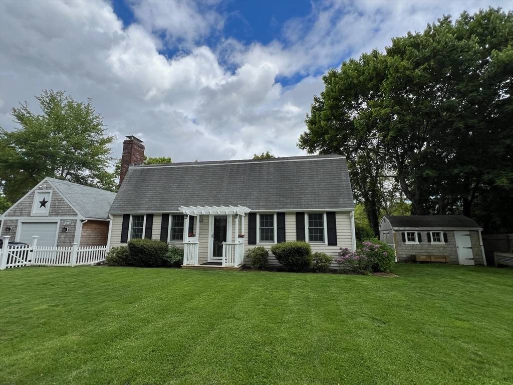 Barnstable, MA 02632,114 Stoney Cliff Rd