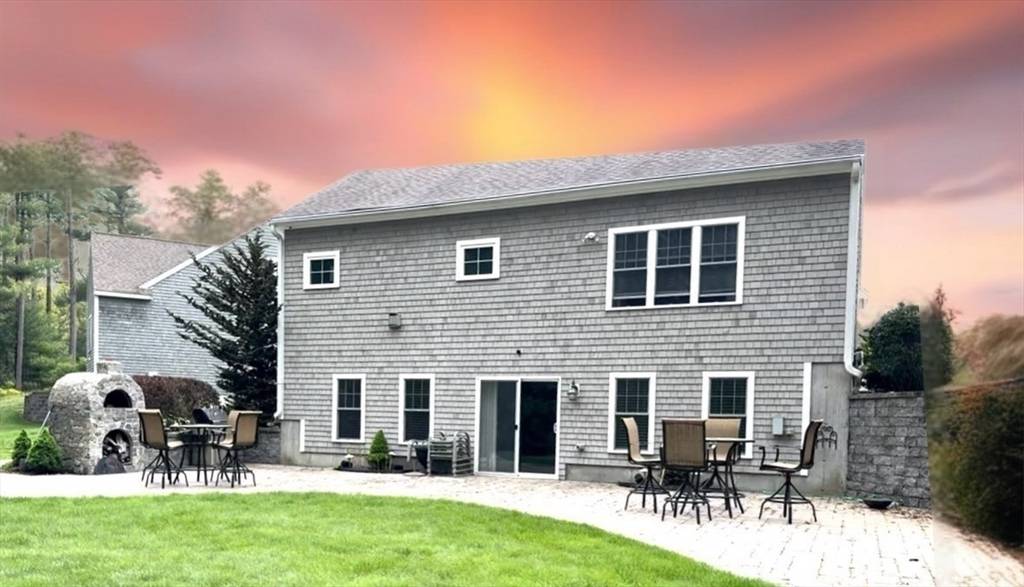 Kingston, MA 02364,90 Fairway Drive