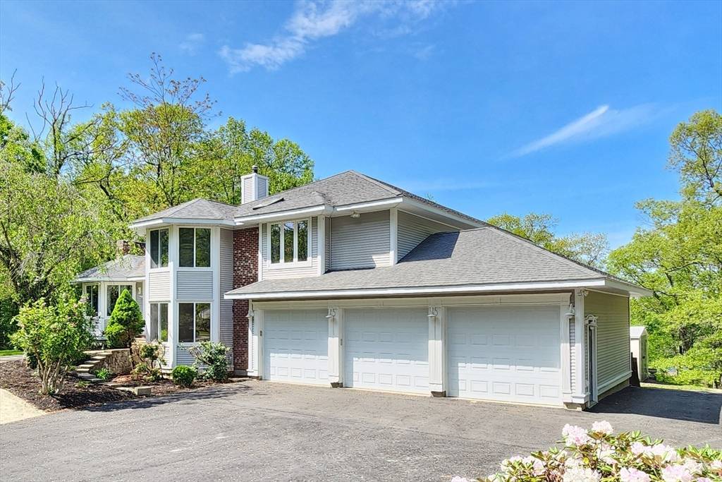 Westborough, MA 01581,35 Linda St