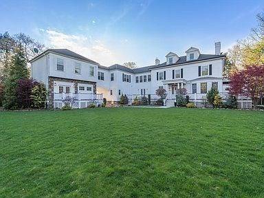 Wellesley, MA 02481,1 Edmunds Road