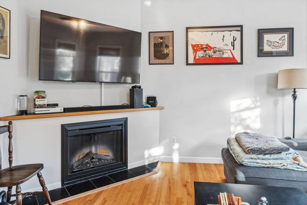 Boston, MA 02127,76 Marine Road #2