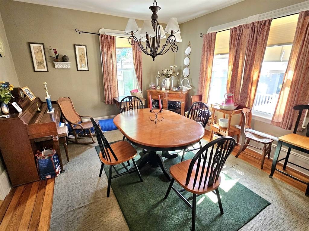 New Bedford, MA 02740,308 Hawthorn St