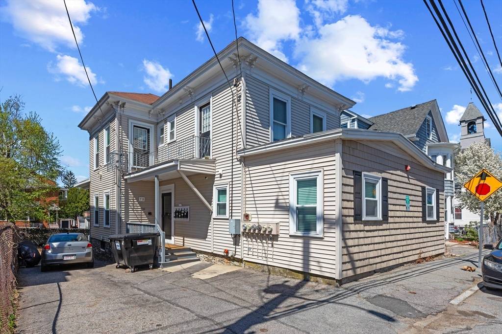 Lowell, MA 01854,75 Bowers St