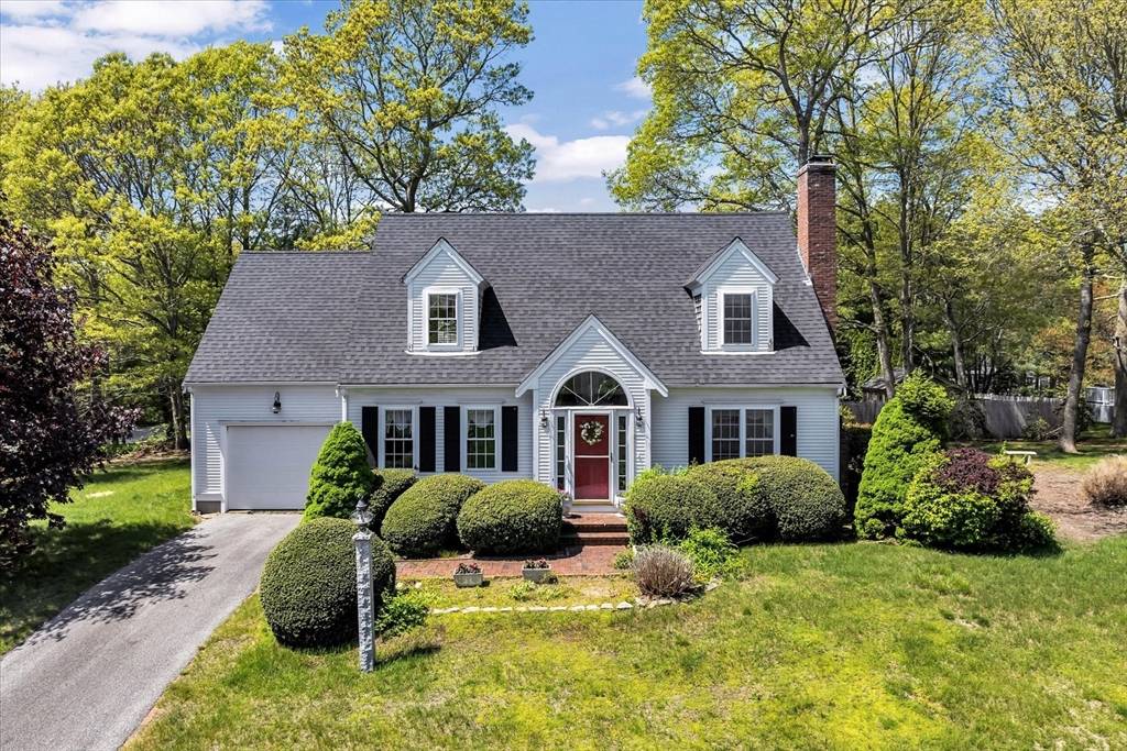 Barnstable, MA 02632,72 Rosemary Ln